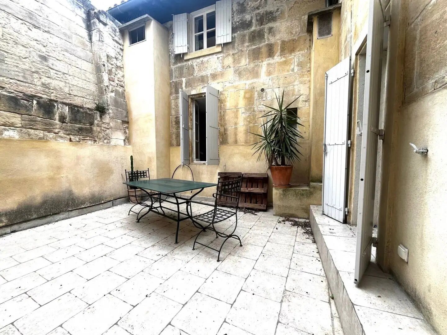 Appartement à louer, 83m², Arles