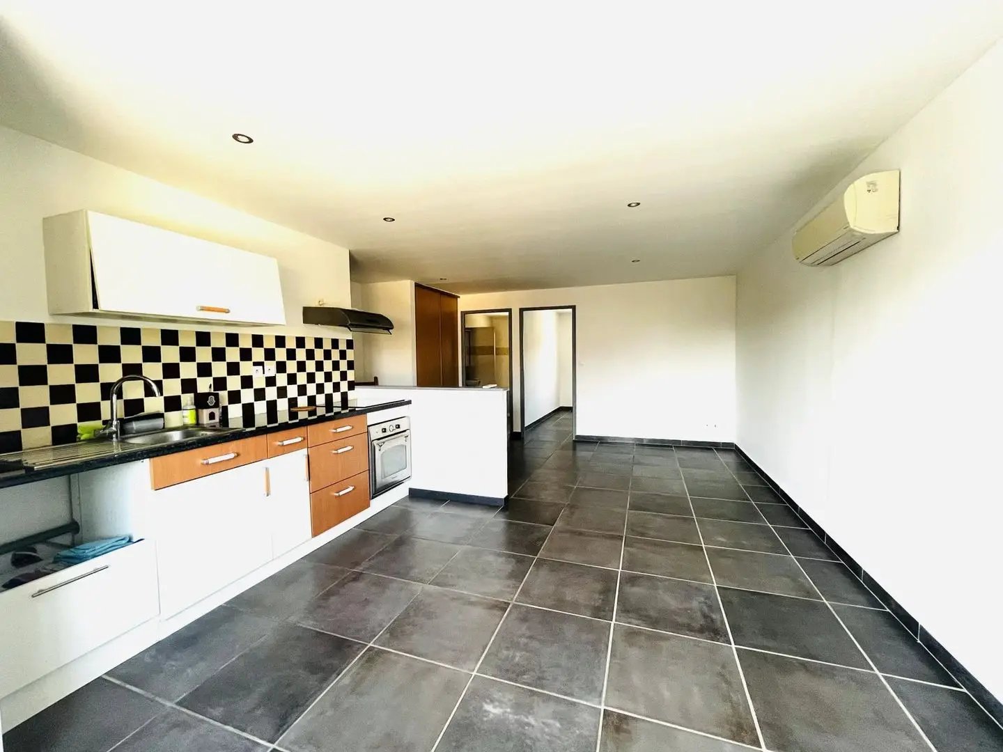 Appartement à louer, 45m², Arles