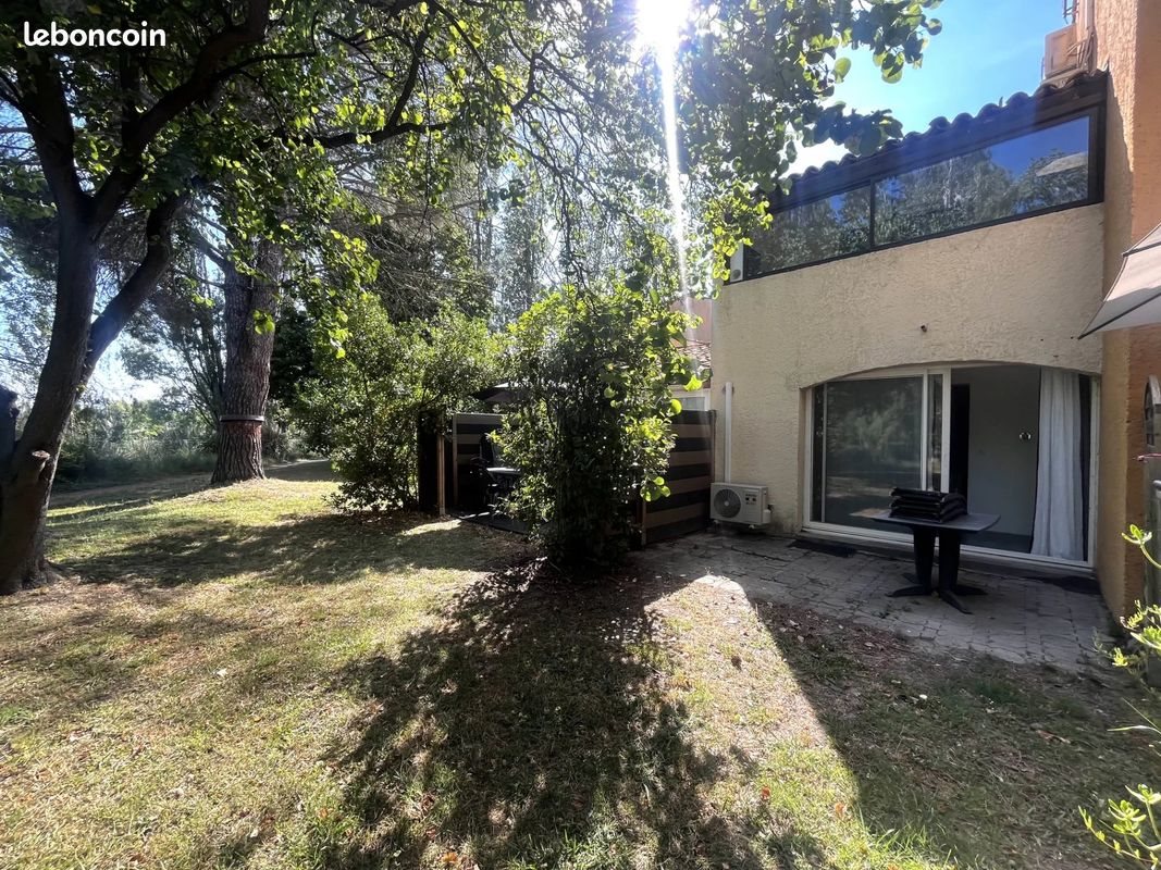 Appartement à louer, 30m², Arles