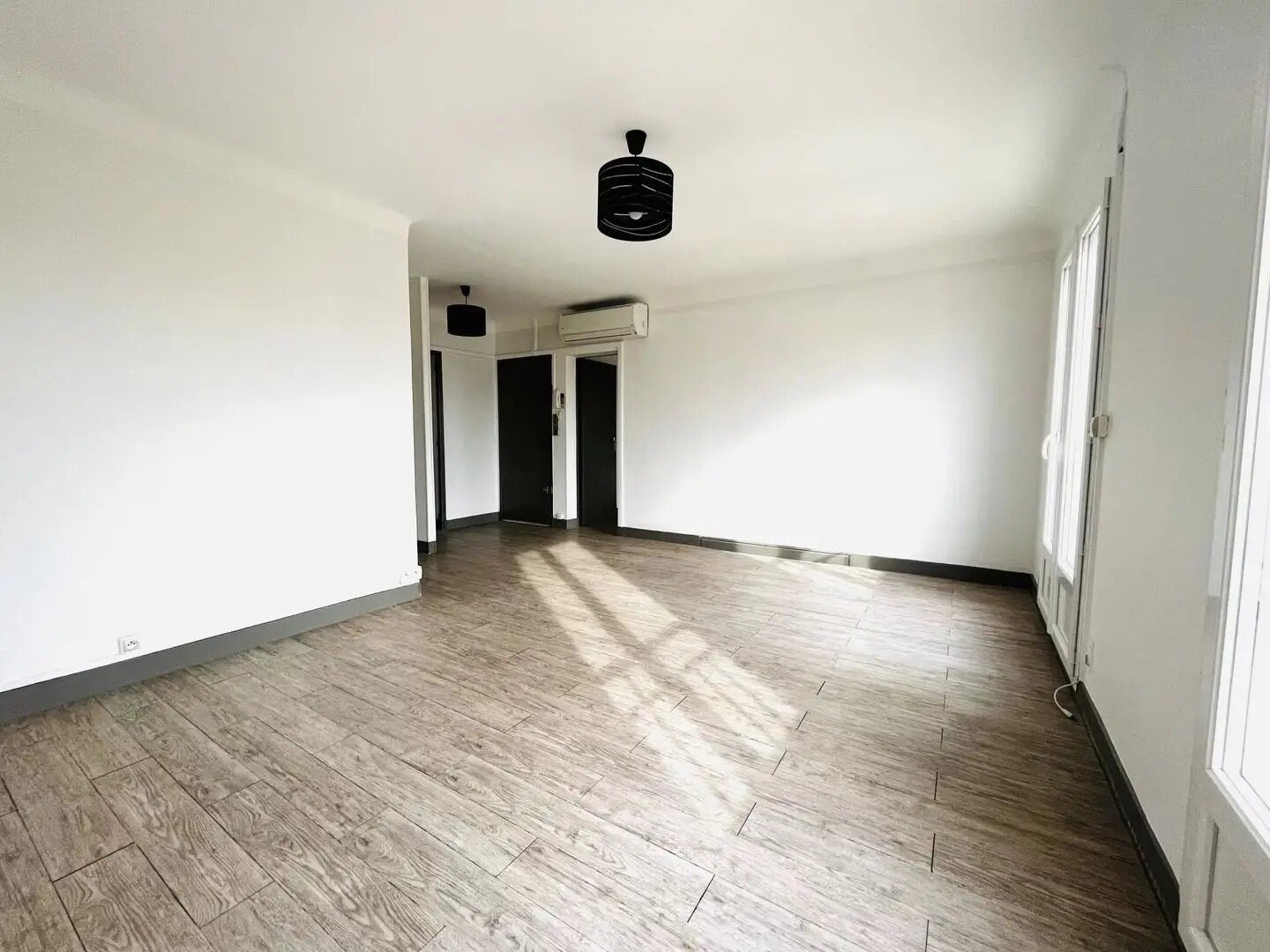 Appartement à louer, 77m², Arles