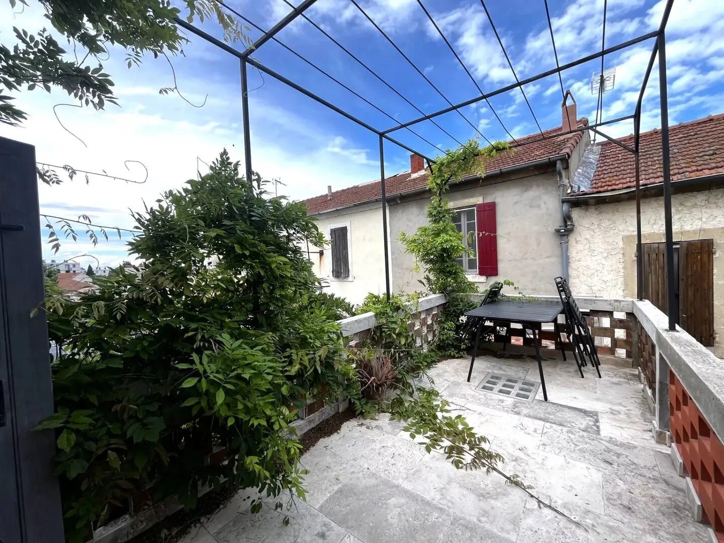 Maison à louer, 82m², Arles