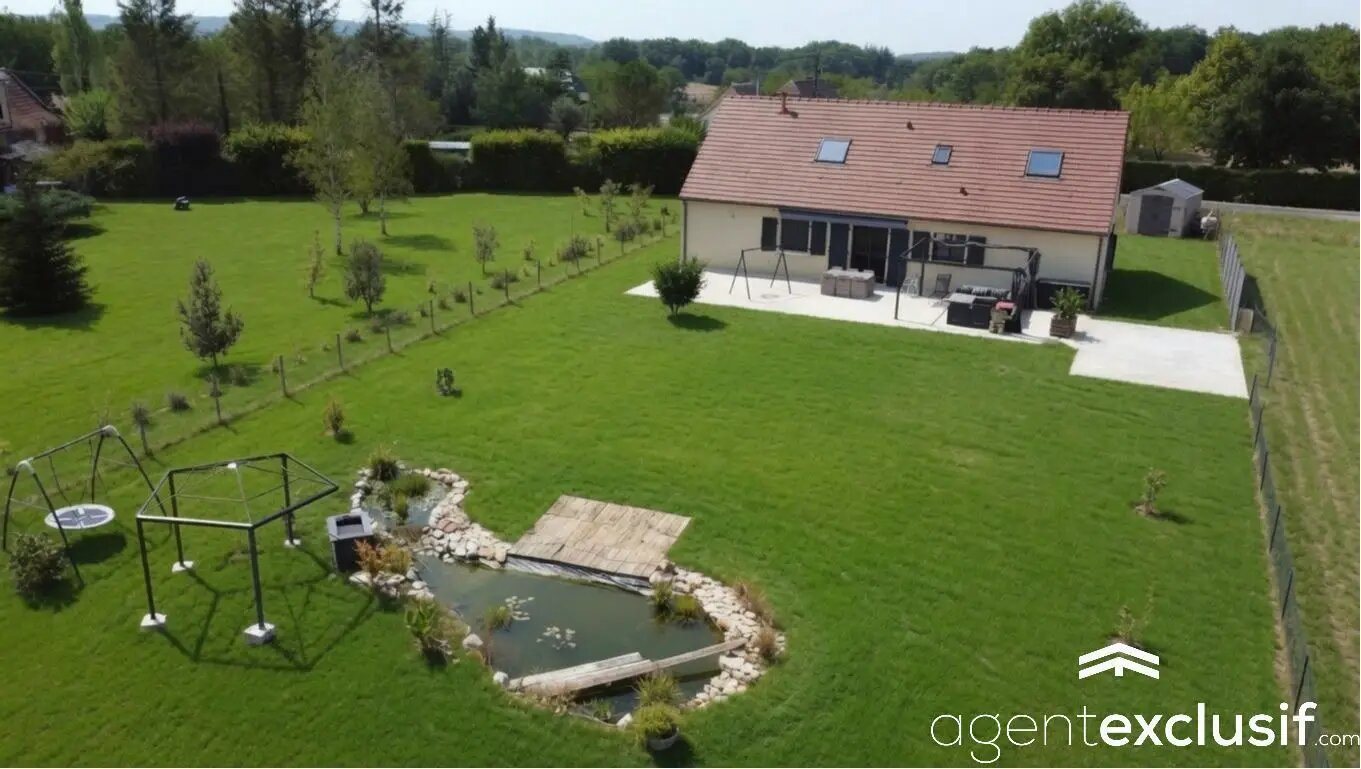 Maison à vendre, 157m², Nadaillac
