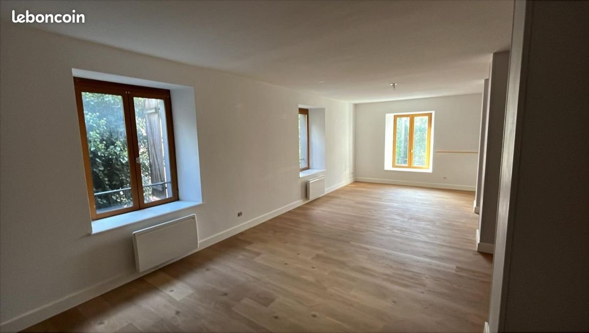 Appartement à louer, 80m², Villersexel
