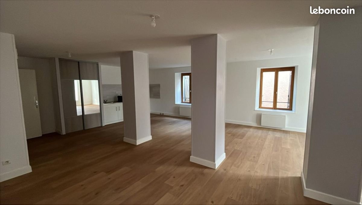 Appartement à louer, 80m², Villersexel