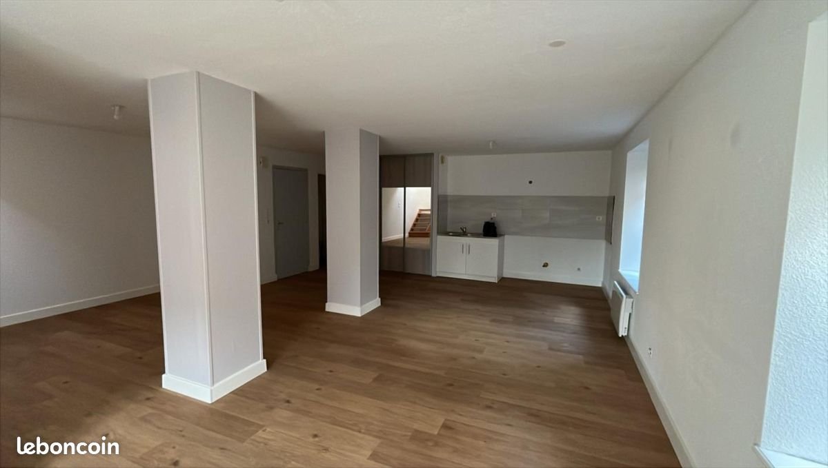 Appartement à louer, 80m², Villersexel