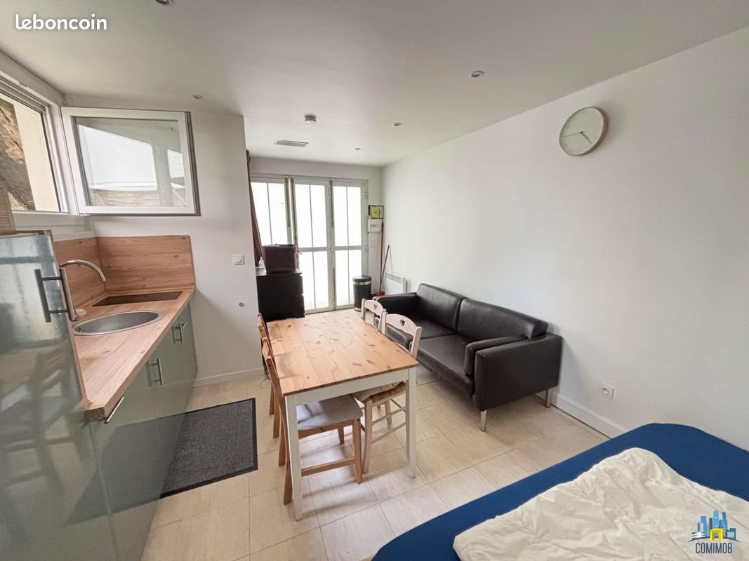 Appartement à louer, 18m², Courbevoie
