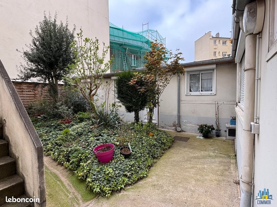 Appartement à louer, 18m², Courbevoie