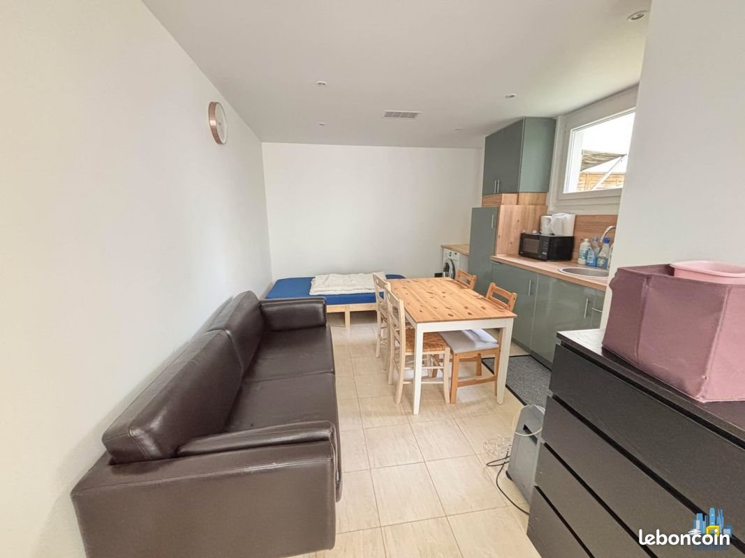 Appartement à louer, 18m², Courbevoie