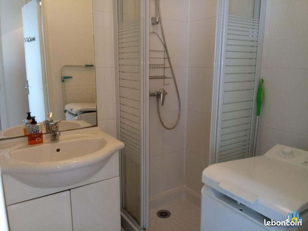 Appartement à louer, 18m², Courbevoie