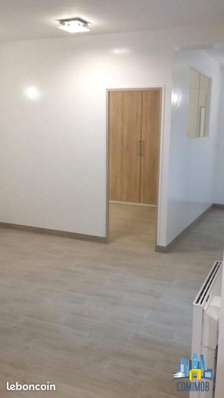 Appartement à louer, 34m², Courbevoie