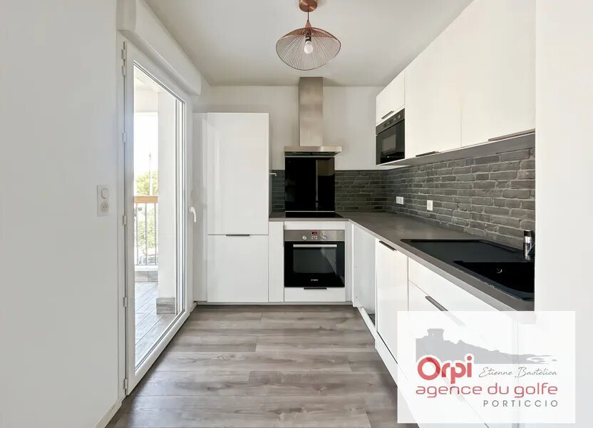 Appartement à louer, 66m², Ajaccio