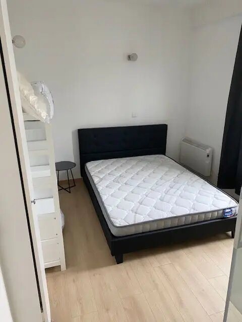 Appartement à louer, 27m², Clichy