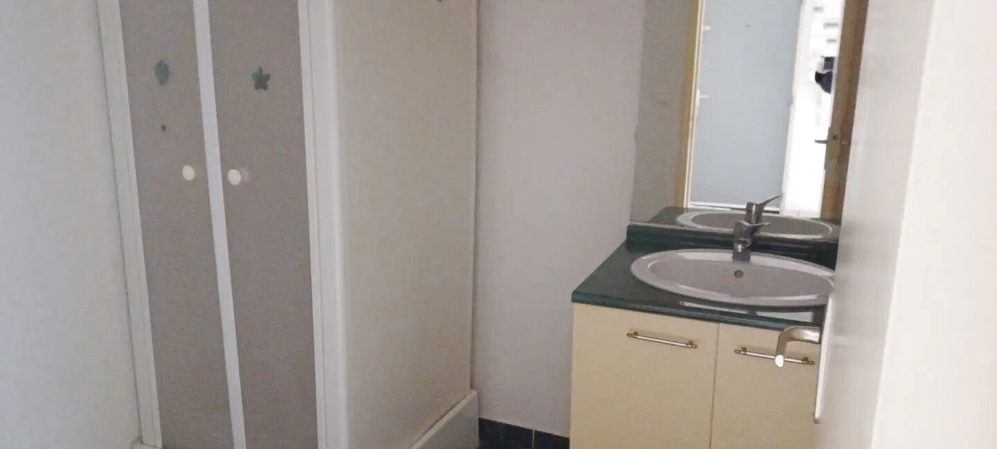 Appartement à louer, 46m², Arpajon-sur-Cère