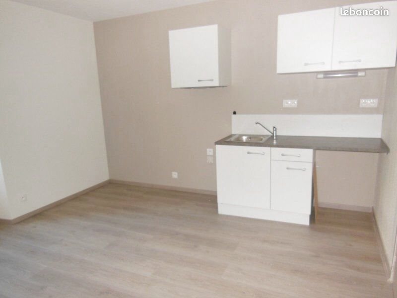 Appartement à louer, 30m², Aurillac