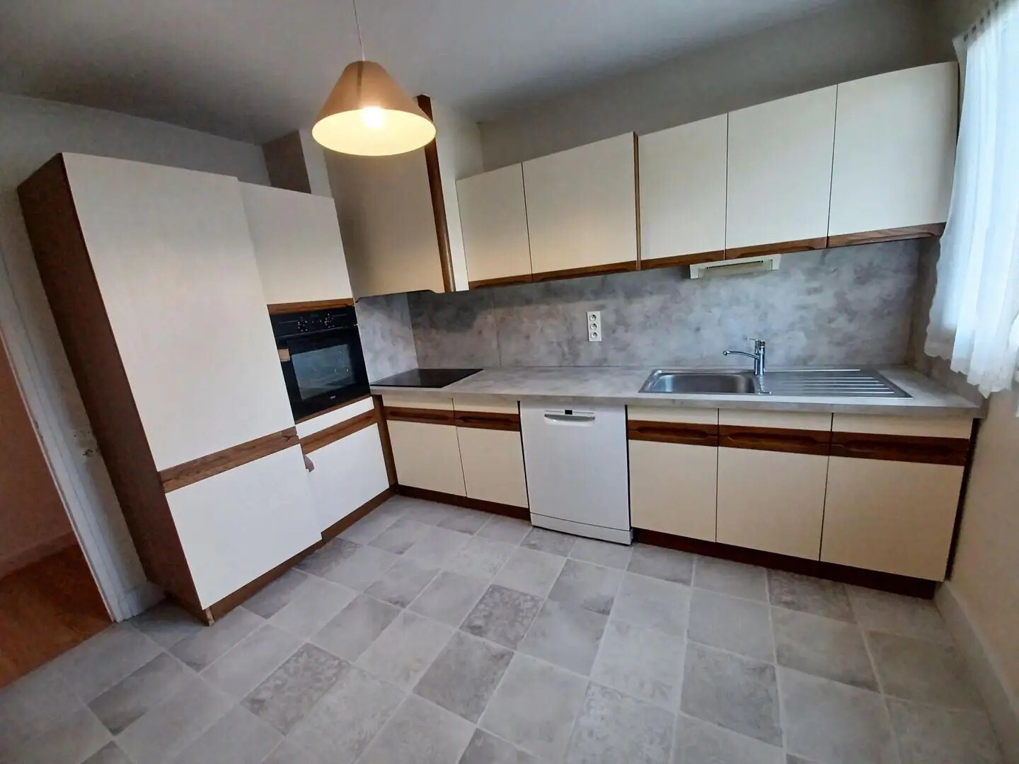 Appartement à louer, 77m², Aurillac