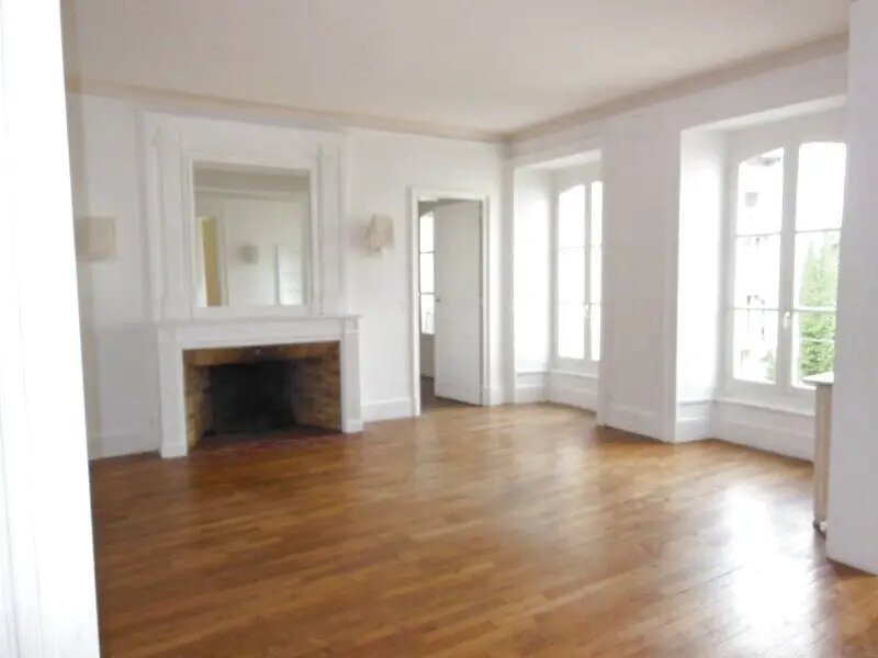 Appartement à louer, 141m², Aurillac