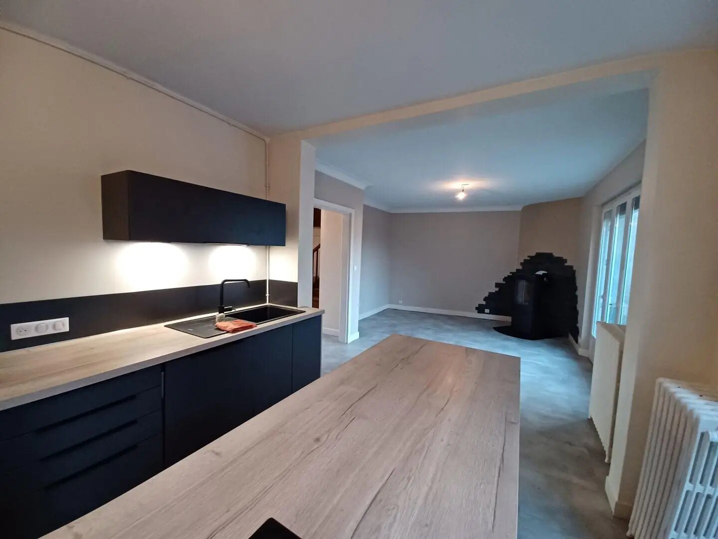Maison à louer, 109m², Arpajon-sur-Cère