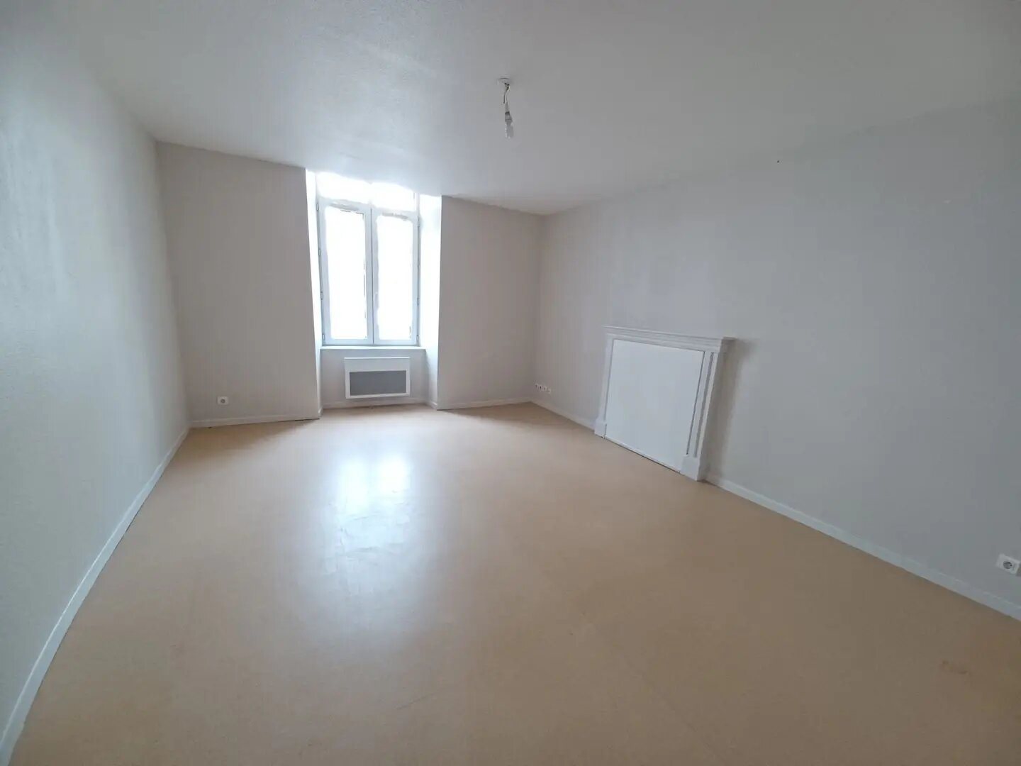 Appartement à louer, 77m², Mauriac