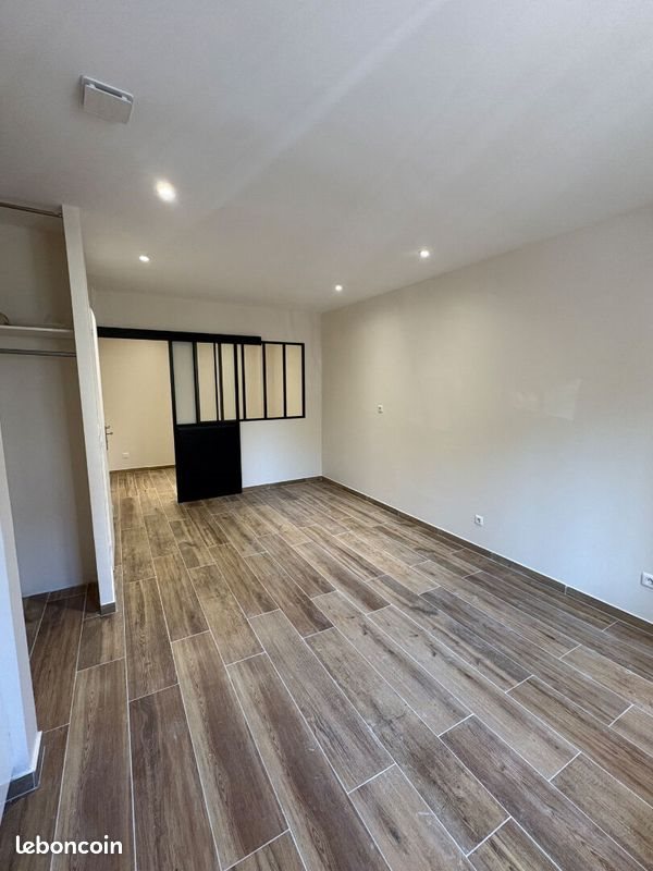 Appartement à louer, 27m², Saint-Raphaël