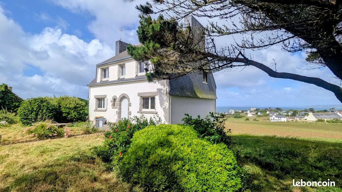 Maison à vendre, 171m², Plomodiern