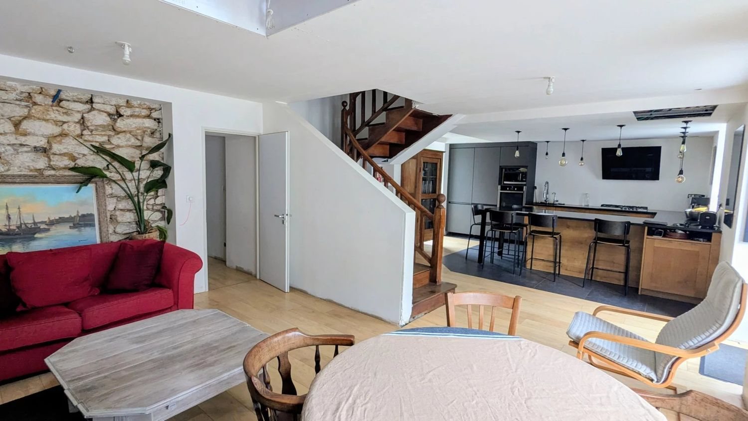 Maison à vendre, 121m², Cast