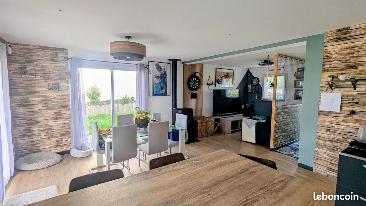 Maison à vendre, 102m², Plonévez-Porzay