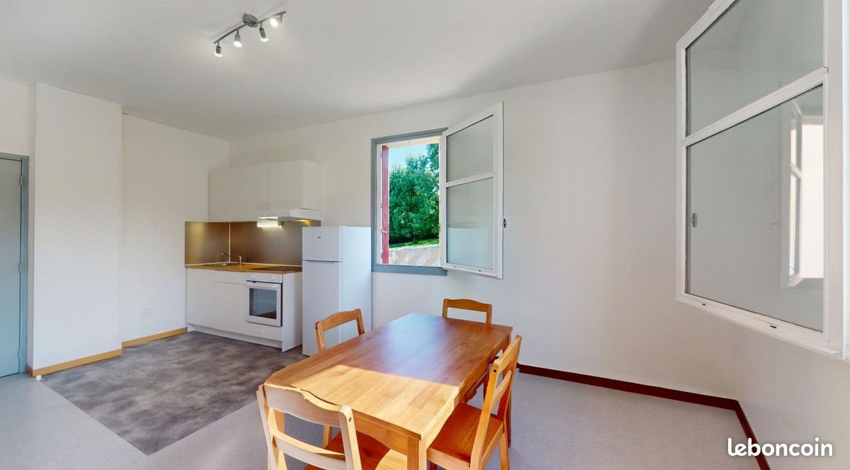 Appartement à louer, 36m², Salmiech