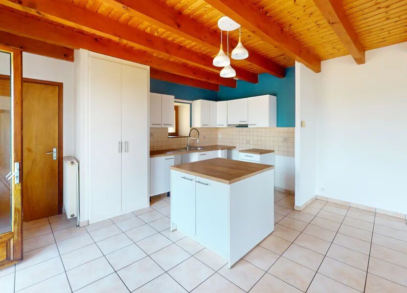 Maison à louer, 71m², Flavin