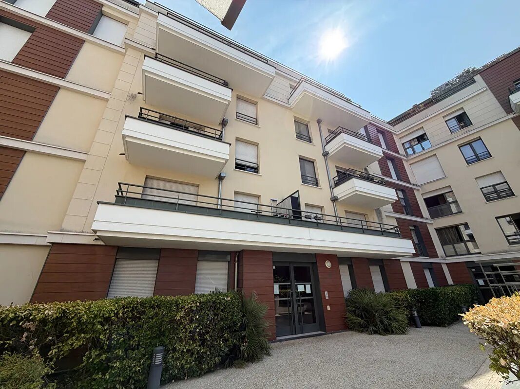 Appartement à louer, 67m², Colombes