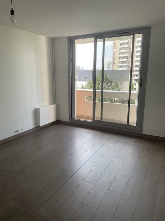 Appartement à louer, 42m², Stains