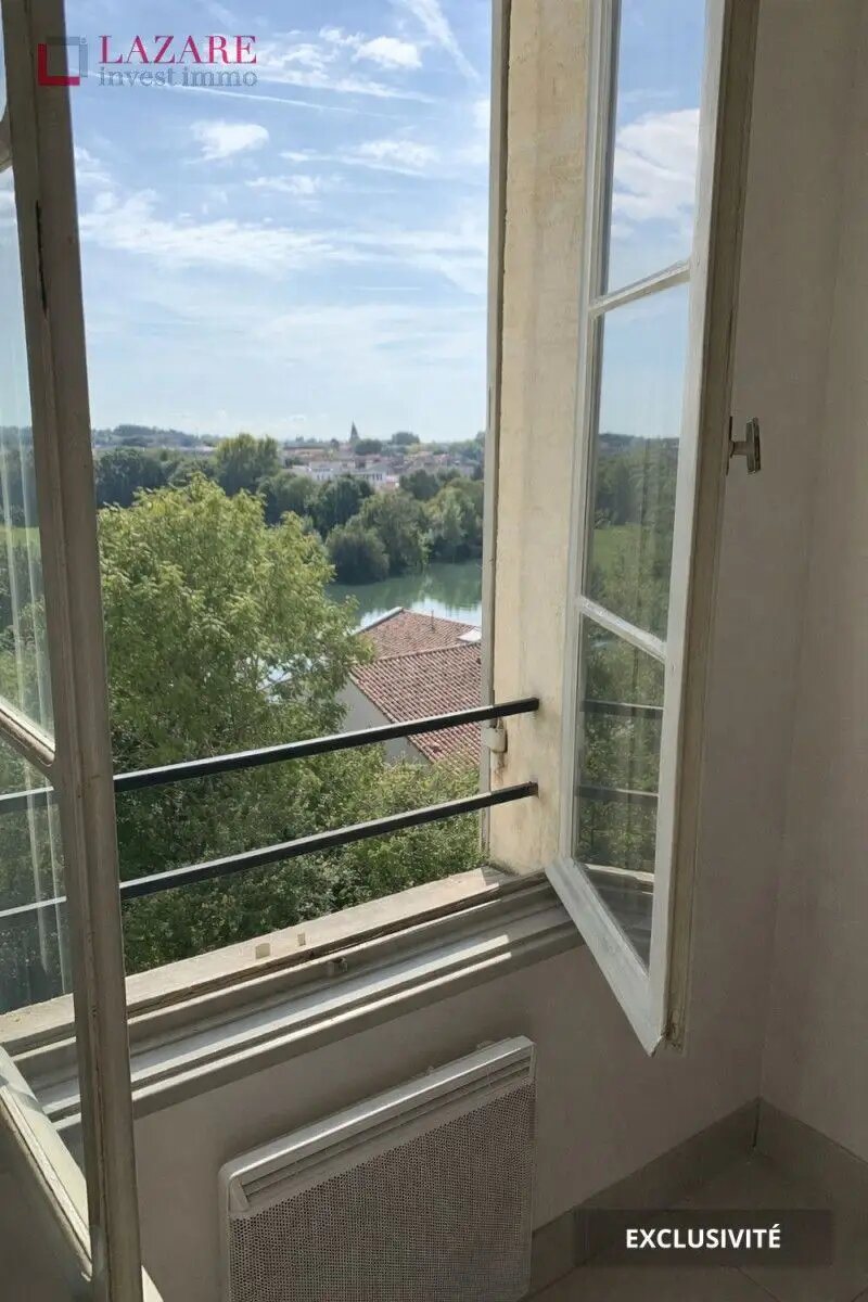 Appartement à louer, 69m², Saintes