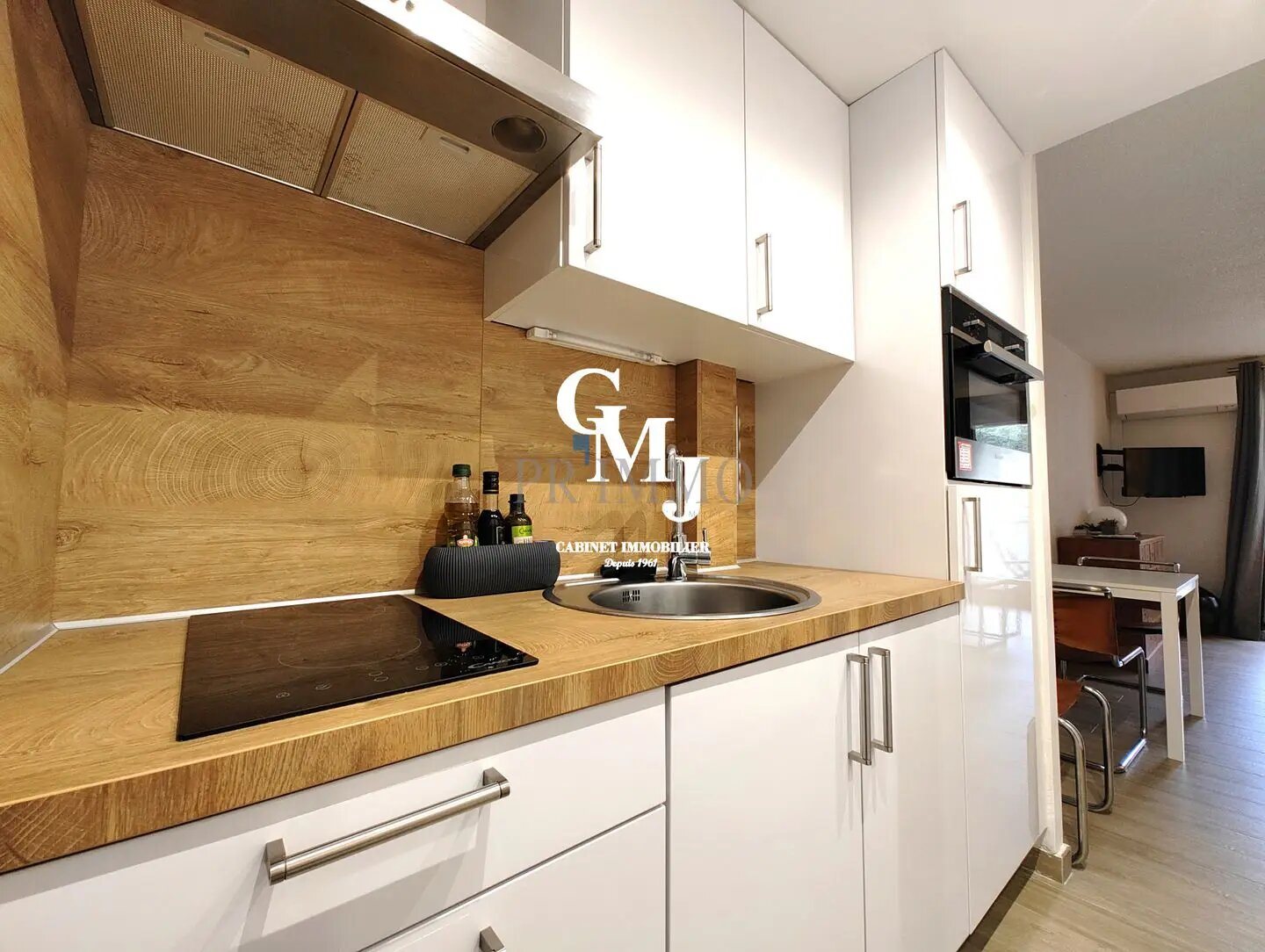 Appartement à louer, 24m², Saint-Raphaël