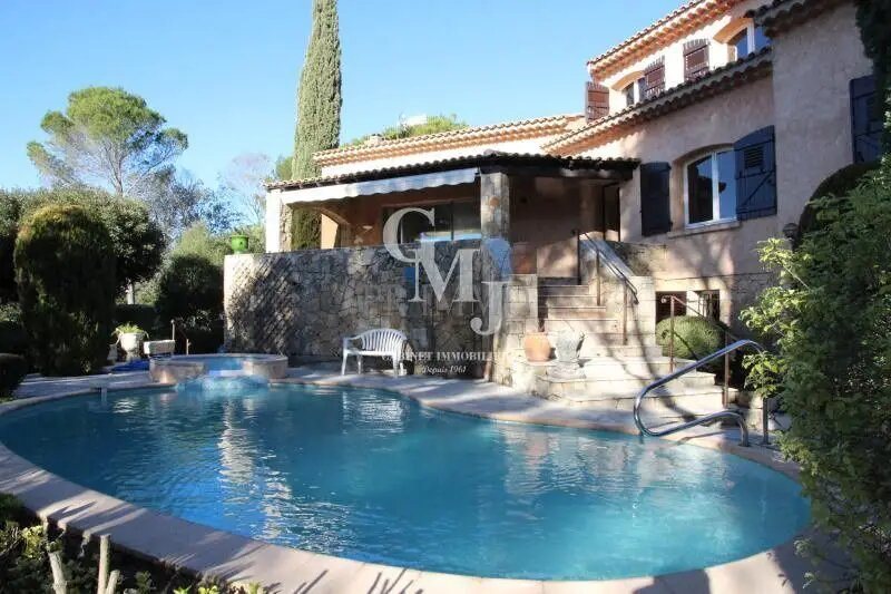 Maison à vendre, 166m², Saint-Raphaël