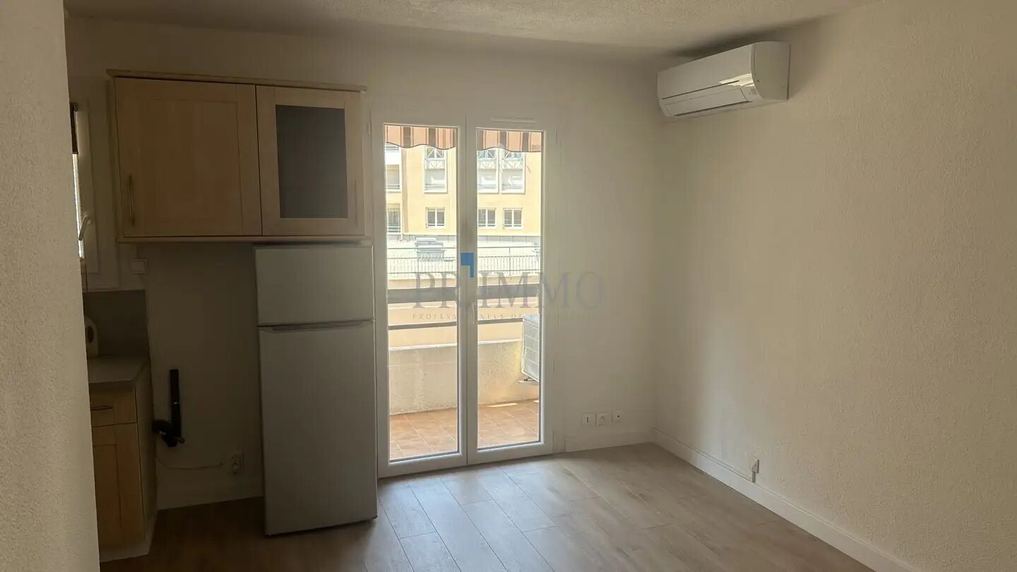 Appartement à louer, 23m², Saint-Raphaël