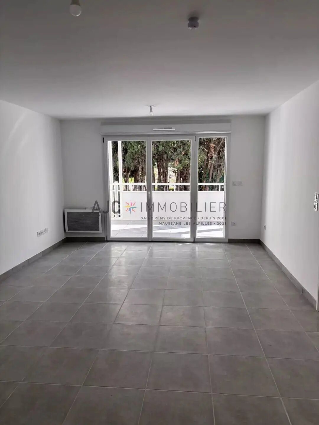 Appartement à louer, 41m², Saint-Rémy-de-Provence