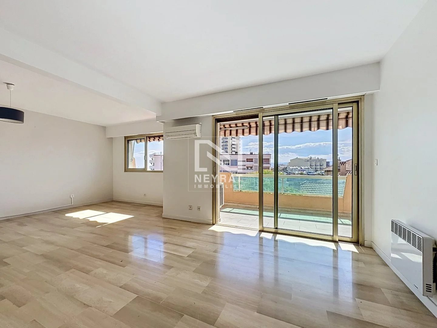 Appartement à vendre, 71m², Saint-Raphaël