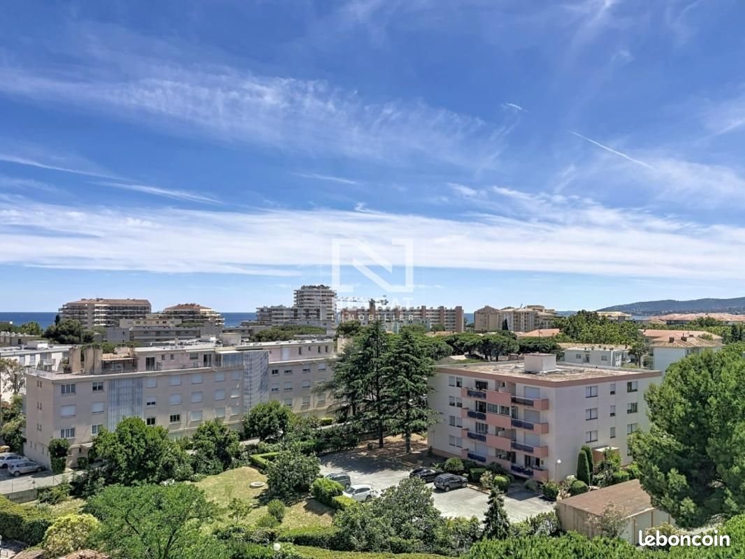 Appartement à vendre, 57m², Fréjus