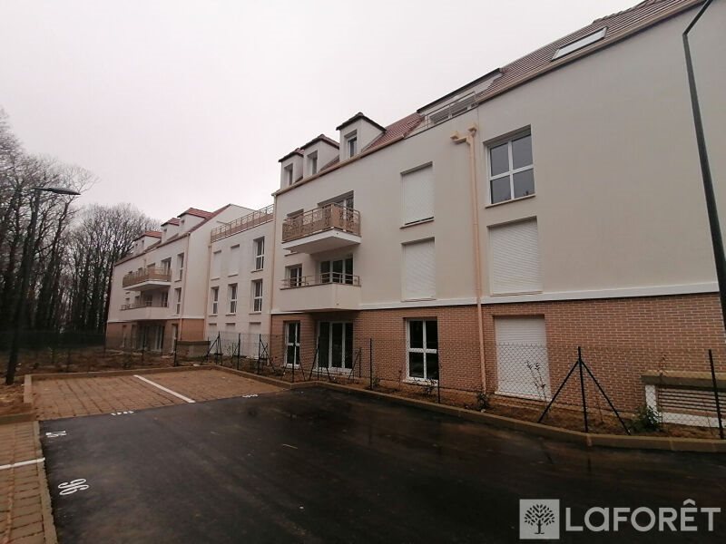 Appartement à louer, 39m², Linas