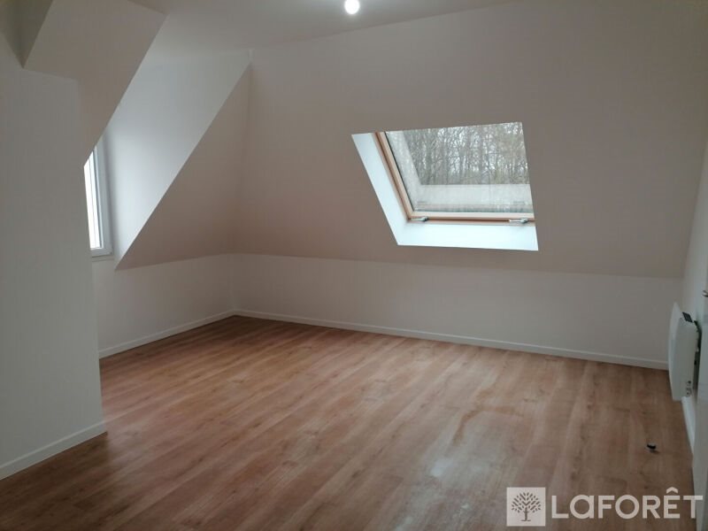 Appartement à louer, 39m², Linas