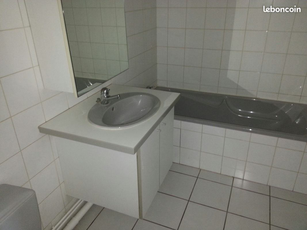 Appartement à louer, 32m², Aurillac