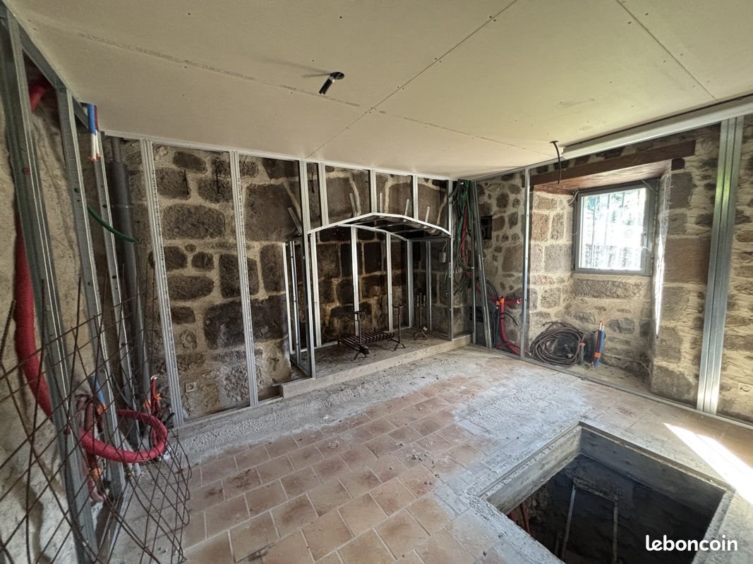 Maison à vendre, 140m², Vic-sur-Cère