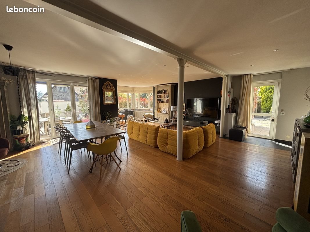 Maison à vendre, 210m², Aurillac