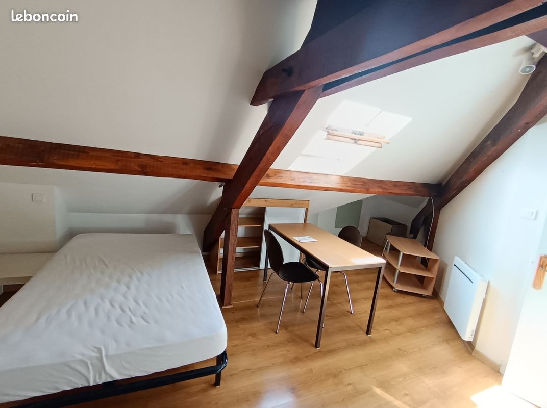 Appartement à louer, 11m², Aurillac