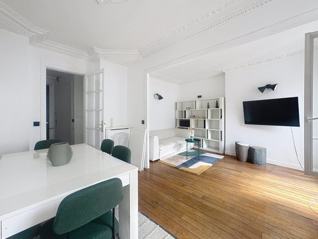 Maison à louer, 2m², Paris 8ème