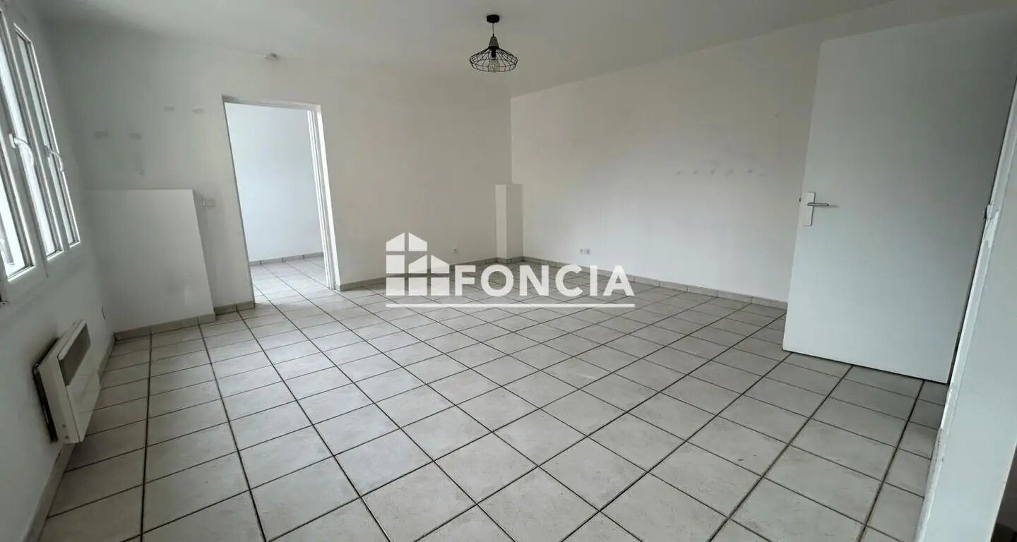 Appartement à louer, 51m², Charny