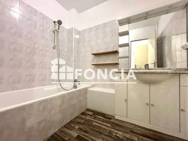 Appartement à louer, 74m², La Valette-du-Var