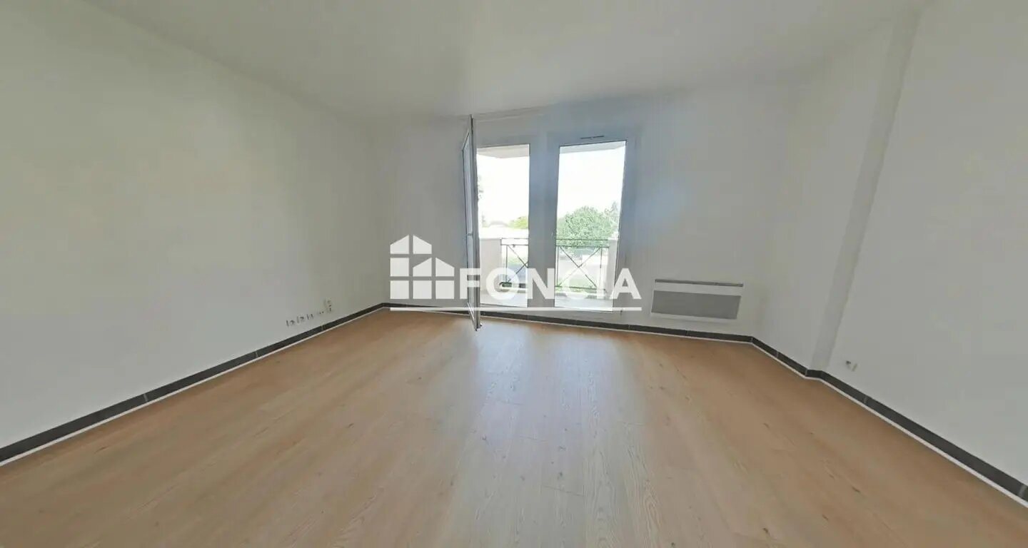 Appartement à louer, 25m², Pontault-Combault