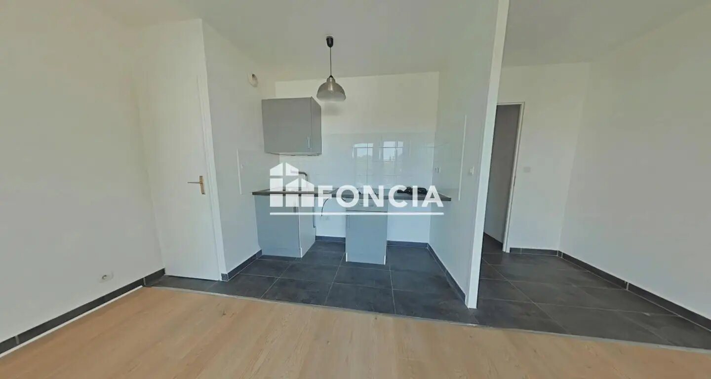 Appartement à louer, 25m², Pontault-Combault