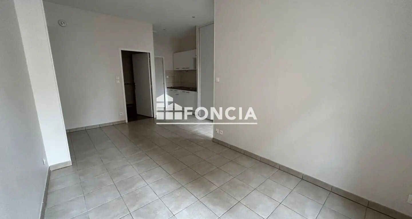 Appartement à louer, 39m², Saint-Etienne