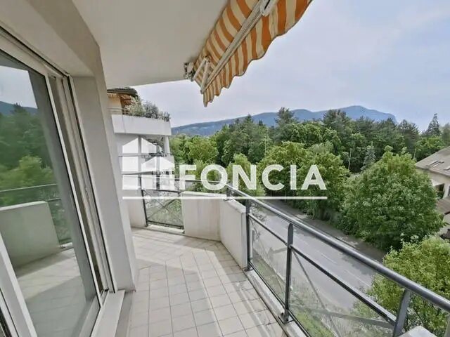 Appartement à louer, 47m², Ambilly